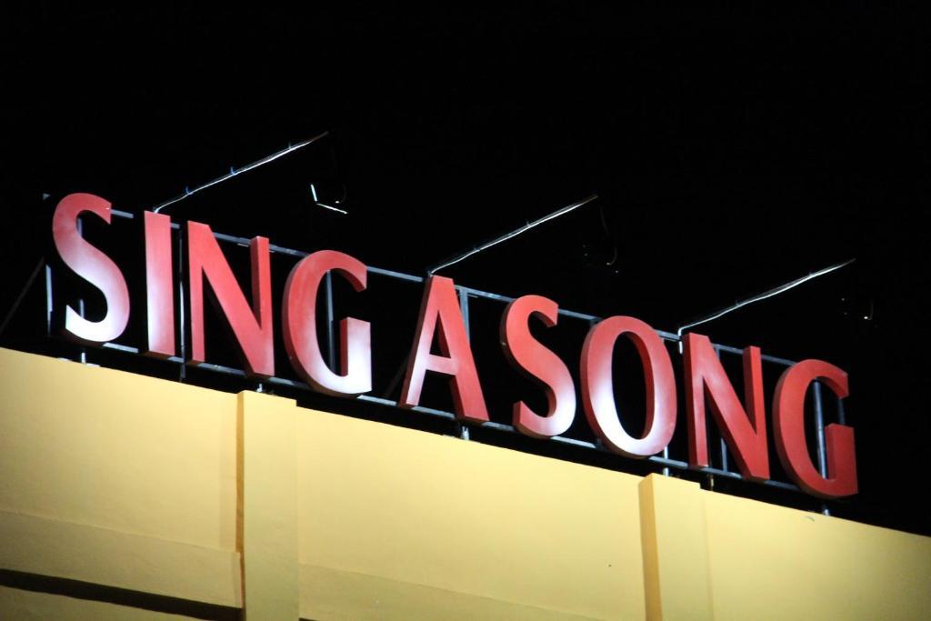 Hotel Sing A Song Pematangsiantar Luaran gambar